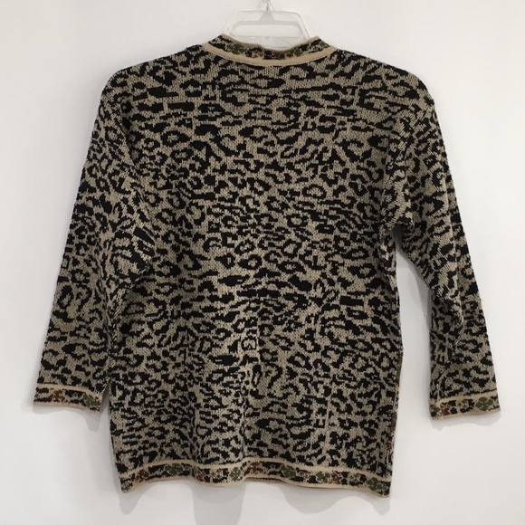 Vintage | JOYE + FUN | Floral Animal Print Sweater - Picture 2 of 7